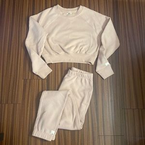 😍 Cute RSQ sweat outfit. Mauve color.